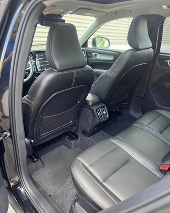 Volvo XC 40 cena 119900 przebieg: 138000, rok produkcji 2020 z Sosnowiec małe 529